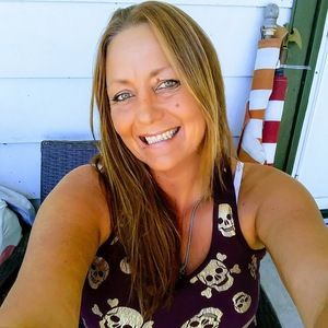 Meet your Posher, Lori